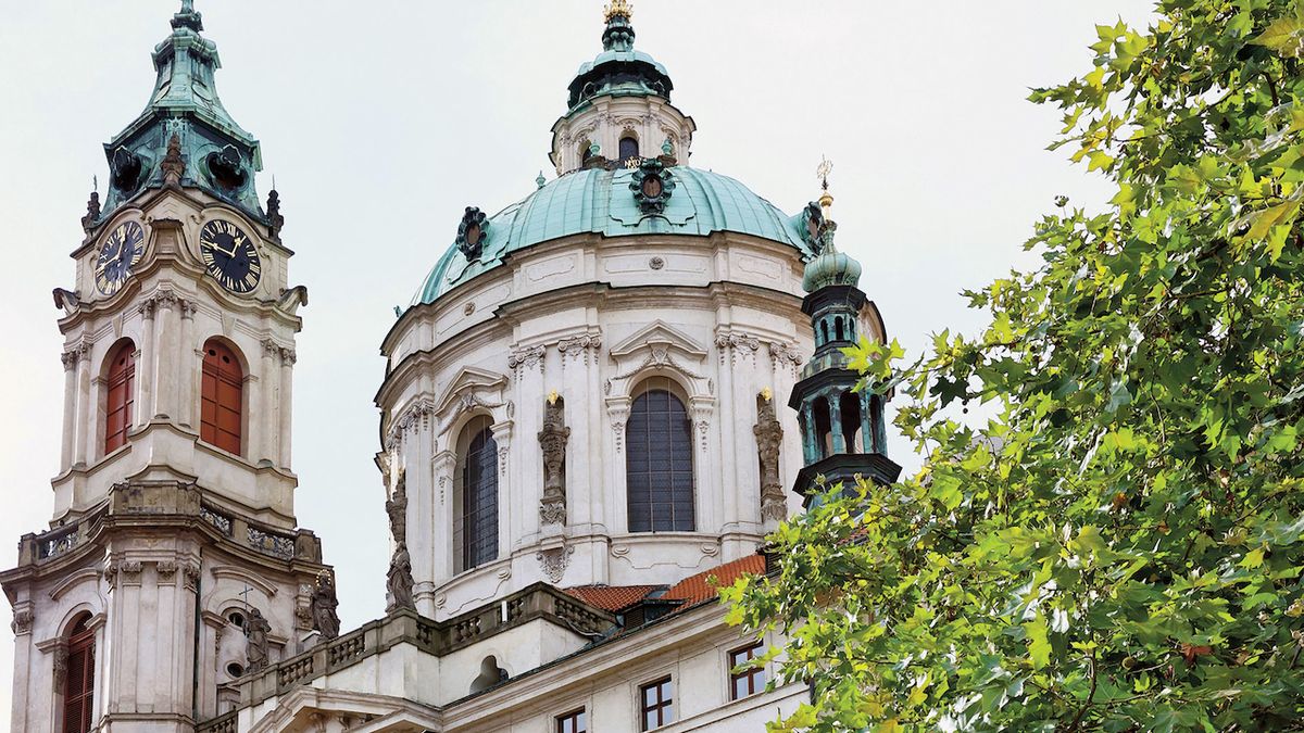 Zvonice svatého Mikuláše, pražský barokní unikát i pozorovatelna StB